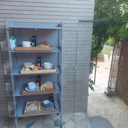 La Gran Dama Acomodação com café da manhã Roseto Degli Abruzzi Exterior foto